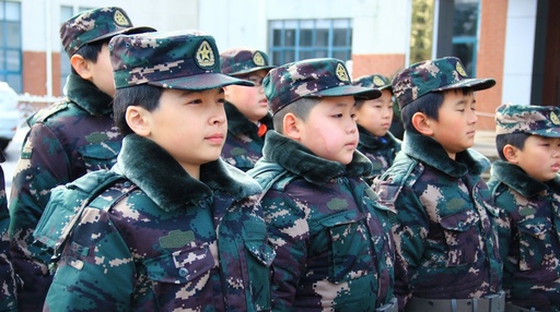 正拓冬令營-特戰營2018年首批冬季新兵入營，請爸媽檢閱