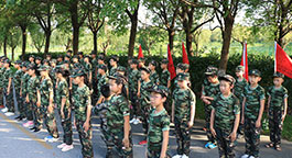 為什么說游學夏令營是青少年具有意義的講堂