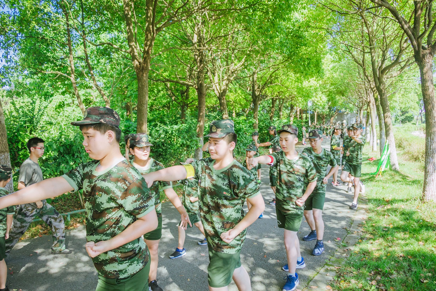 6—16歲的中學生合適參加假期軍事夏令營嗎？